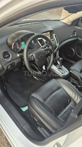 Chevrolet Cruze-8