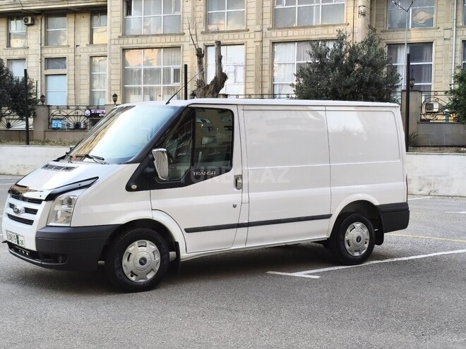 Ford Transit-3