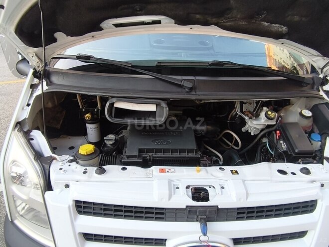 Ford Transit-17