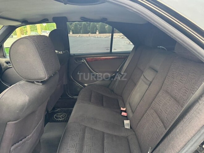 Mercedes C 240-7