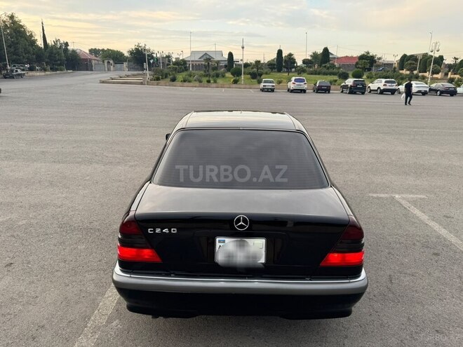Mercedes C 240-12