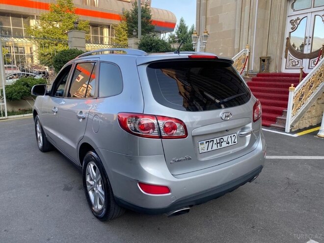 Hyundai Santa Fe-3