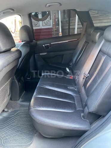 Hyundai Santa Fe-10