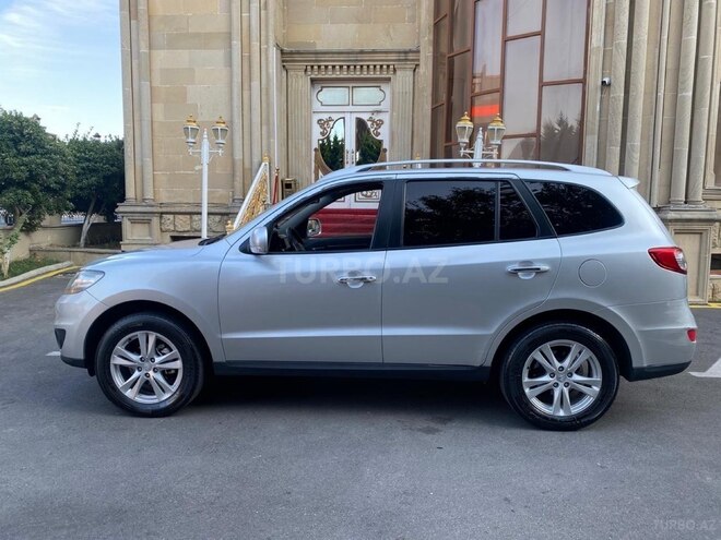 Hyundai Santa Fe-6