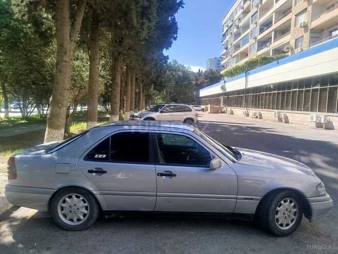 Mercedes C 180-3