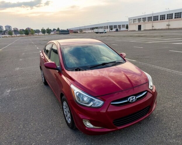 Hyundai Accent-2