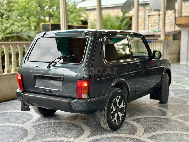 LADA (VAZ) Niva-3