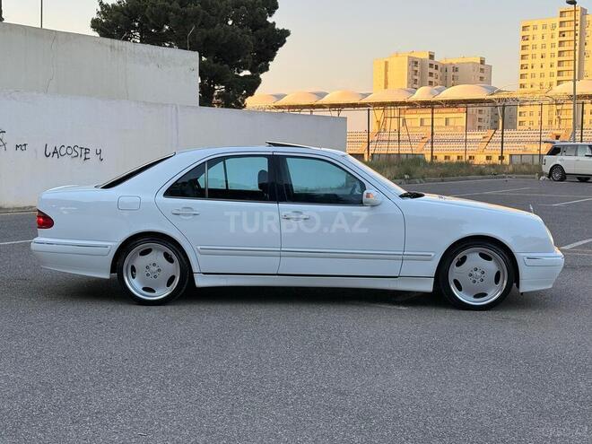 Mercedes E 240-15
