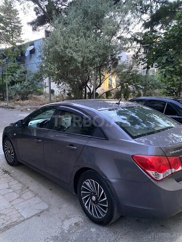 Chevrolet Cruze-4