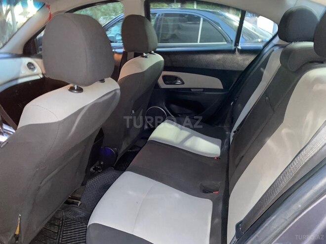 Chevrolet Cruze-6