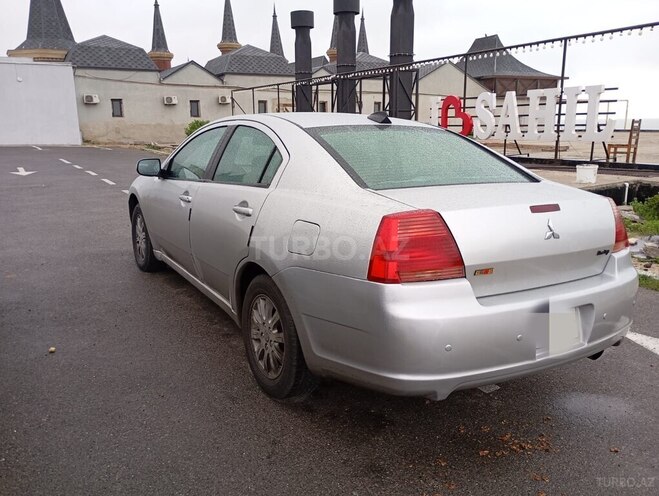 Mitsubishi Galant-14
