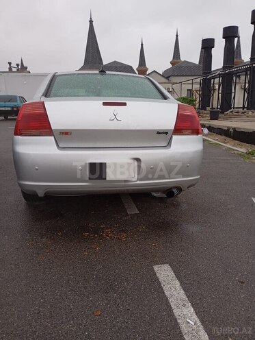 Mitsubishi Galant-15