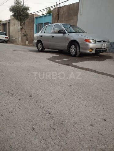 Hyundai Accent-8