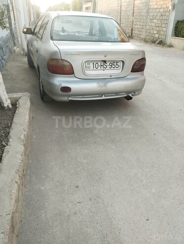 Hyundai Accent-5