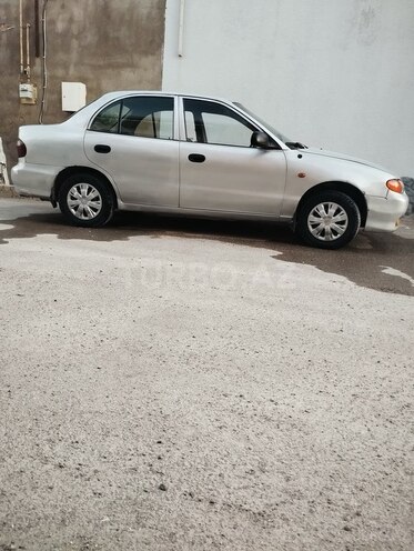 Hyundai Accent-9