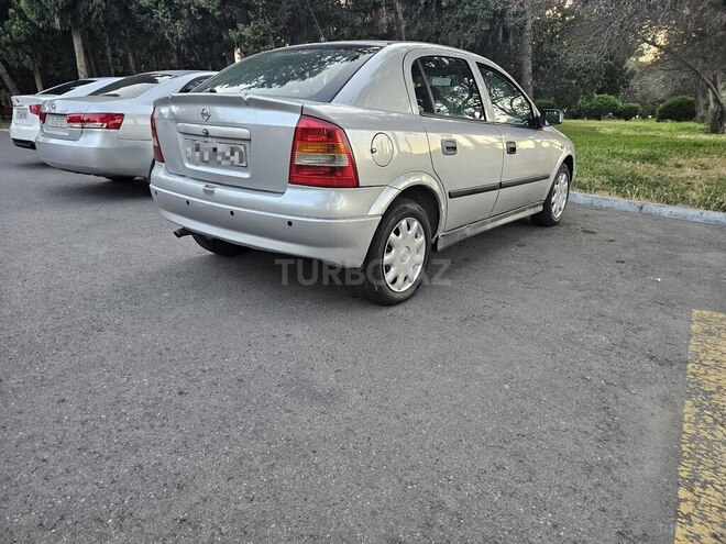 Opel Astra-2