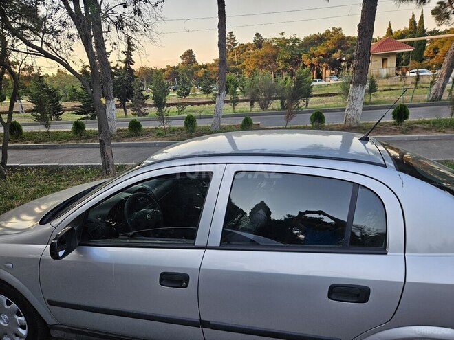 Opel Astra-8