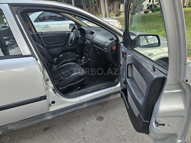 Opel Astra-14