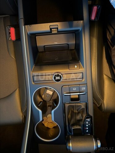 Kia K5-10