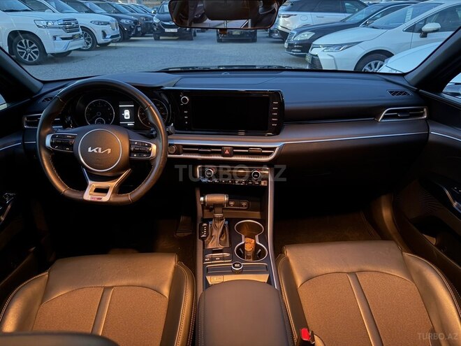 Kia K5-8