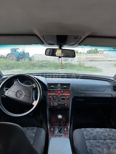 Mercedes C 180-3