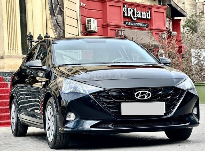 Hyundai Accent-3