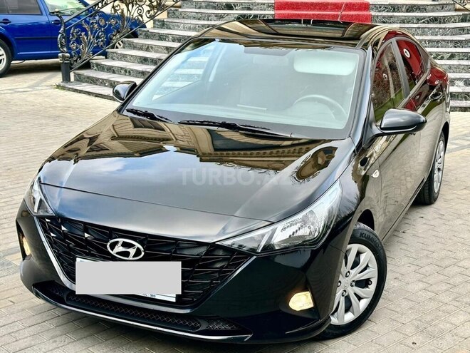Hyundai Accent-6