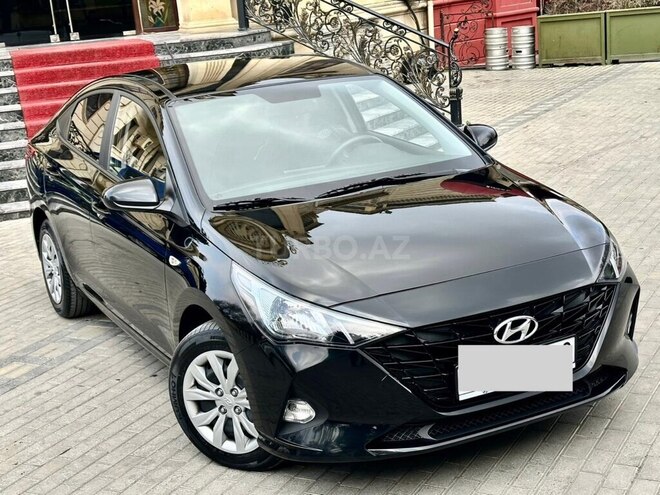 Hyundai Accent-5