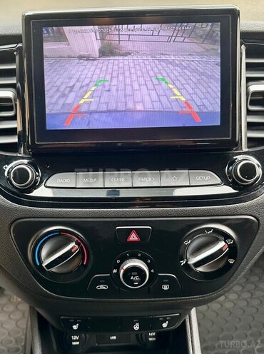 Hyundai Accent-19