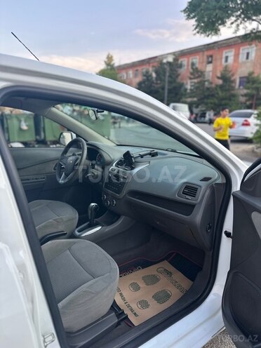 Chevrolet Cobalt-11