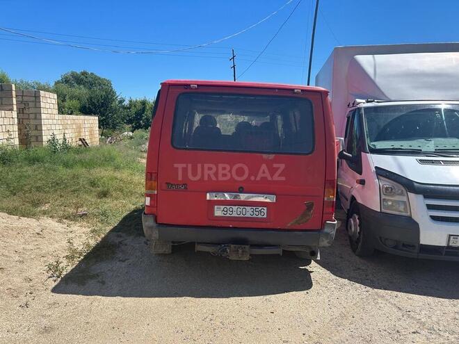 Ford Transit-2
