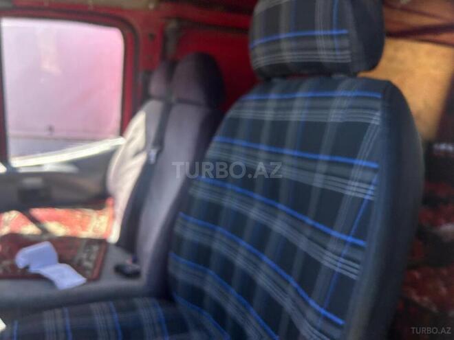 Ford Transit-5