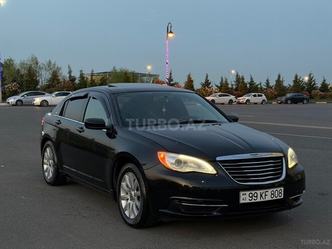 Chrysler 200-3