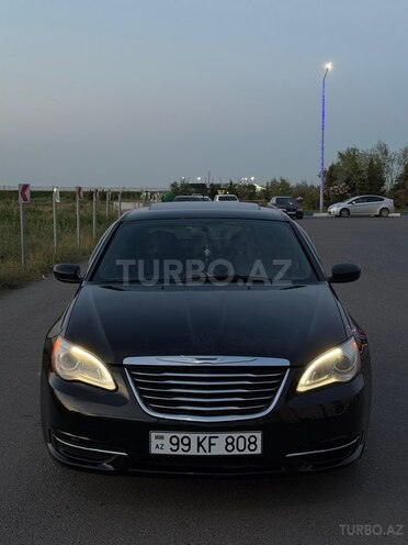 Chrysler 200-1