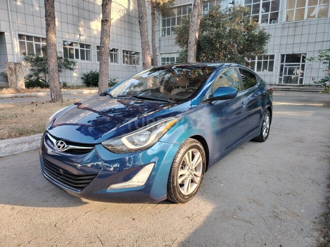 Hyundai Elantra-2