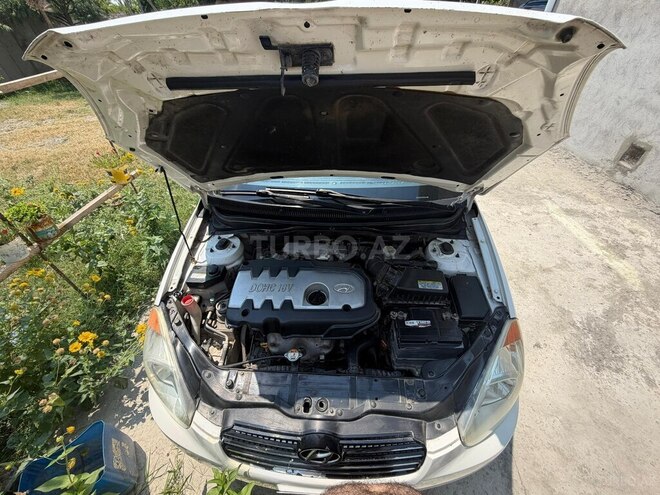 Hyundai Accent-8
