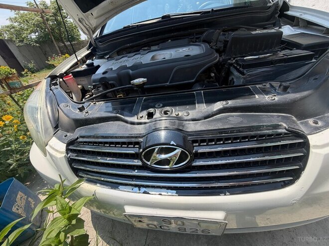 Hyundai Accent-14