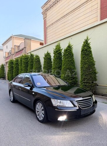 Hyundai Sonata-1