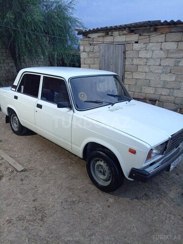 LADA (VAZ) 2107-2