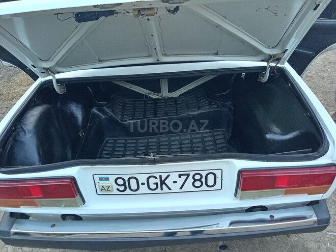 LADA (VAZ) 2107-10