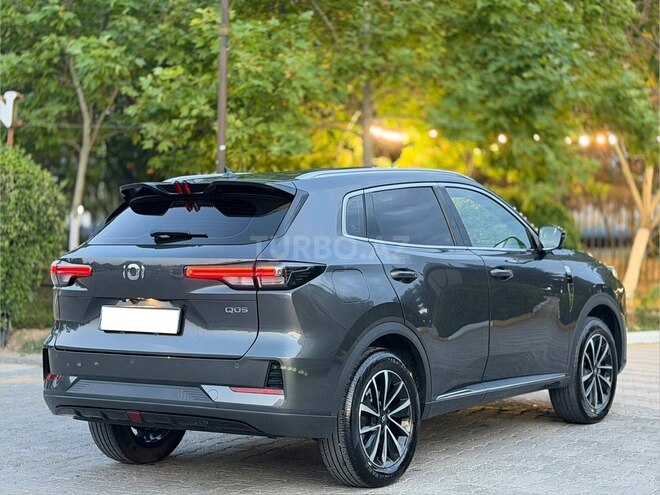 Changan Qiyuan Q05-5
