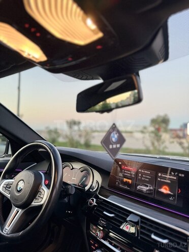 BMW 530e-6