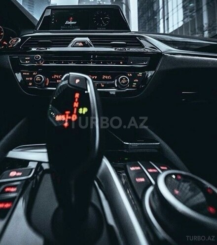 BMW 530e-2