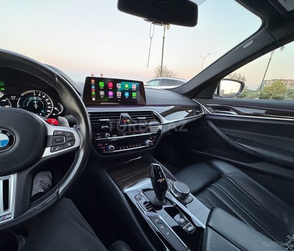 BMW 530e-7