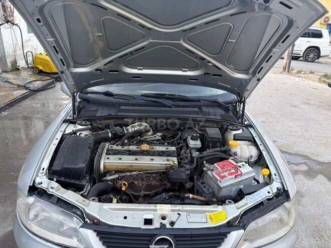 Opel Vectra-7