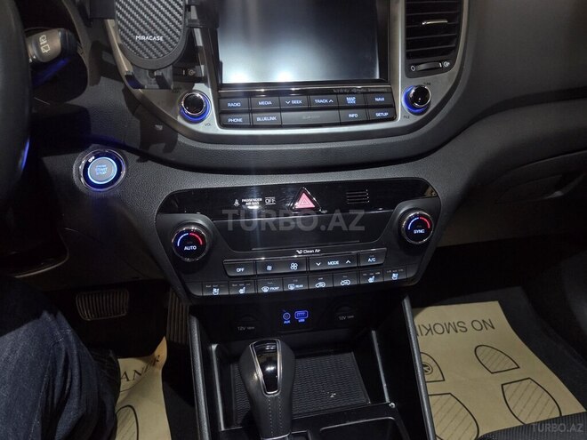 Hyundai Tucson-12