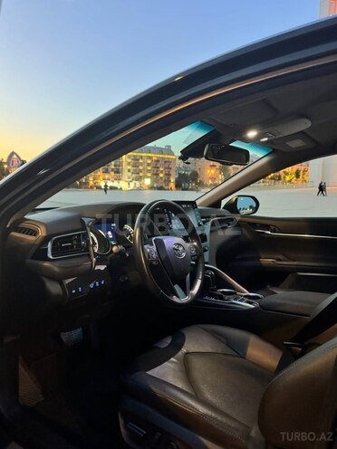 Toyota Camry-8