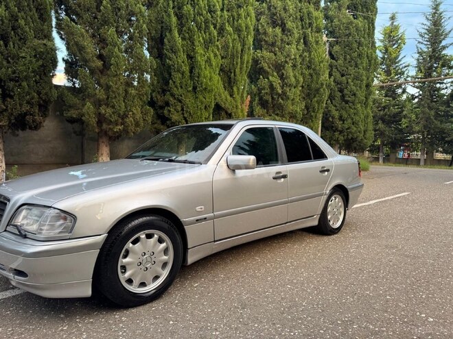 Mercedes C 180-6