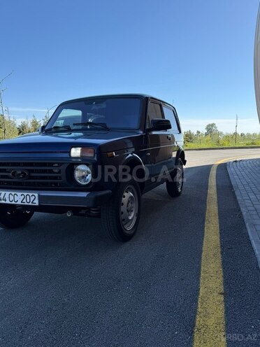 LADA (VAZ) Niva-8