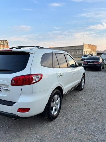 Hyundai Santa Fe-6